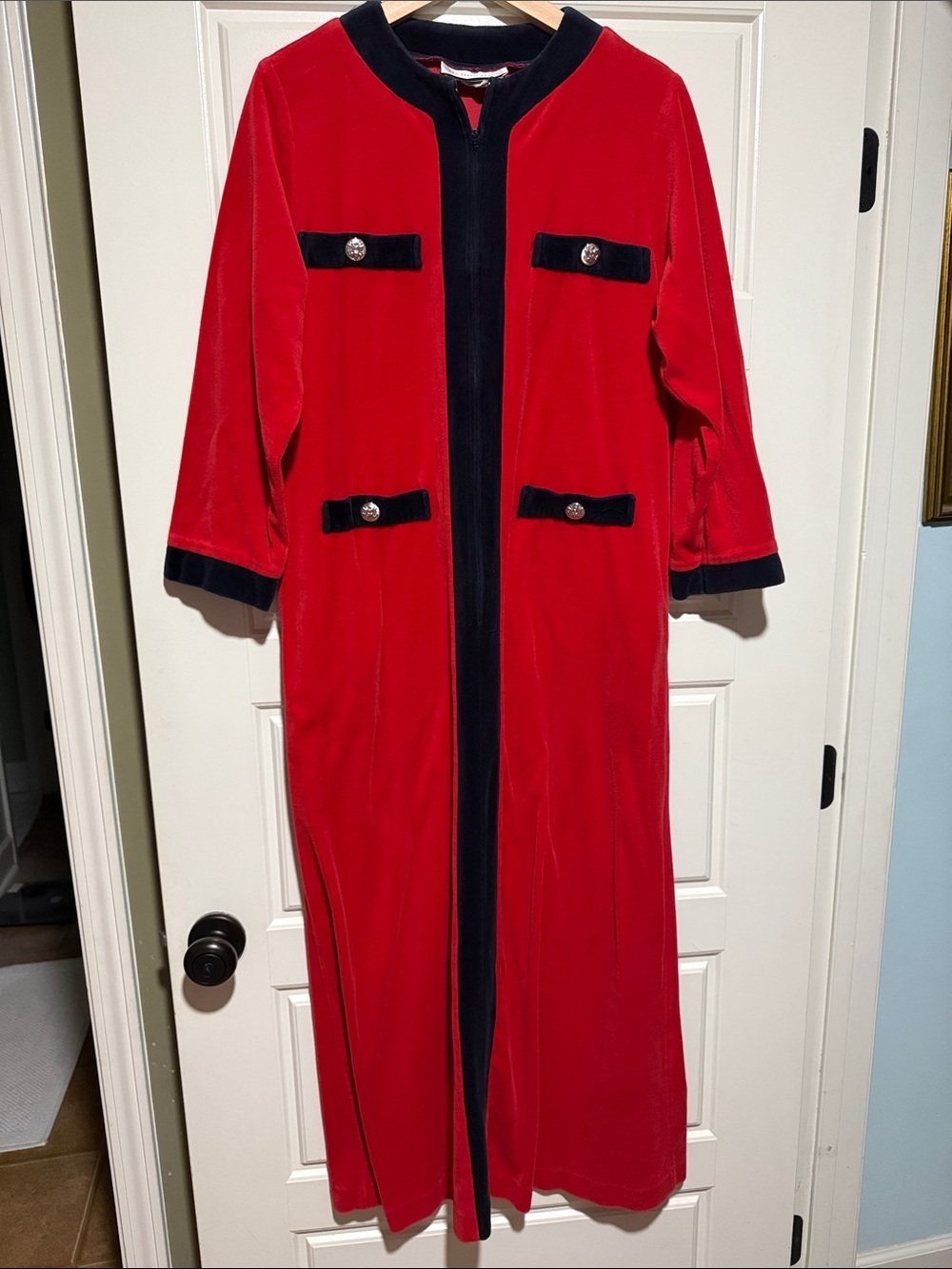 Saks Fifth Avenue Red Velvet Long Robe with navy Trim robes of California S